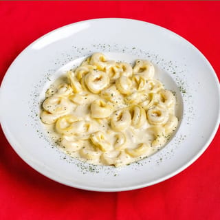 Tortellini Alfredo